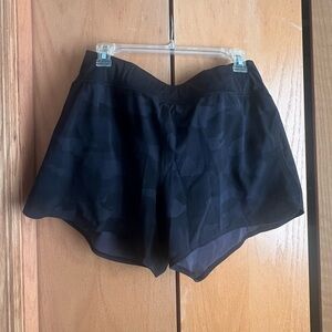 BLACK CAMO LULU SHORTS